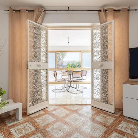 Casa In Villa A Mondello-700M Dal Mare باليرمو المظهر الخارجي الصورة