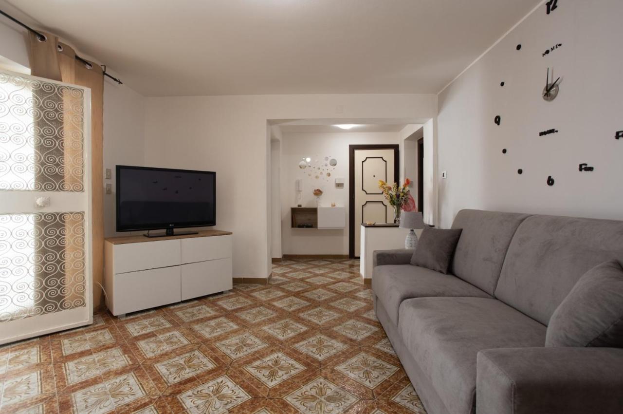 Casa In Villa A Mondello-700M Dal Mare باليرمو المظهر الخارجي الصورة