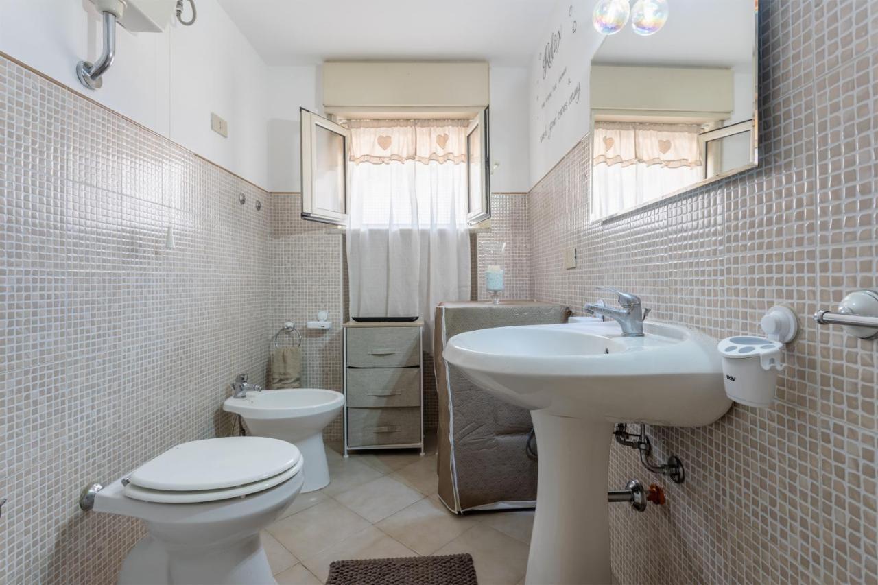 Casa In Villa A Mondello-700M Dal Mare باليرمو المظهر الخارجي الصورة